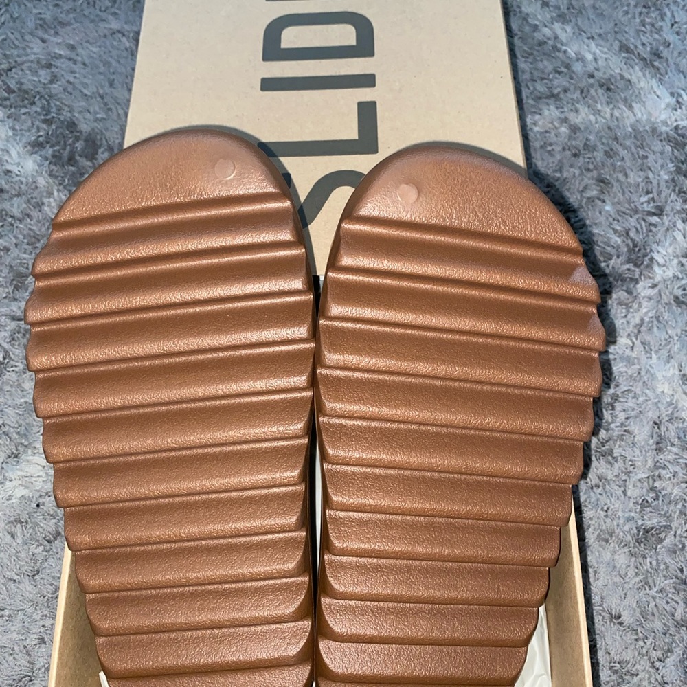 Yeezy Slide Flax